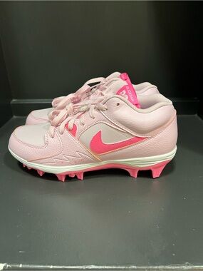 Nike Jordan Stadium 90 Football Cleats NWOB Sz M9.5/W11- Pink